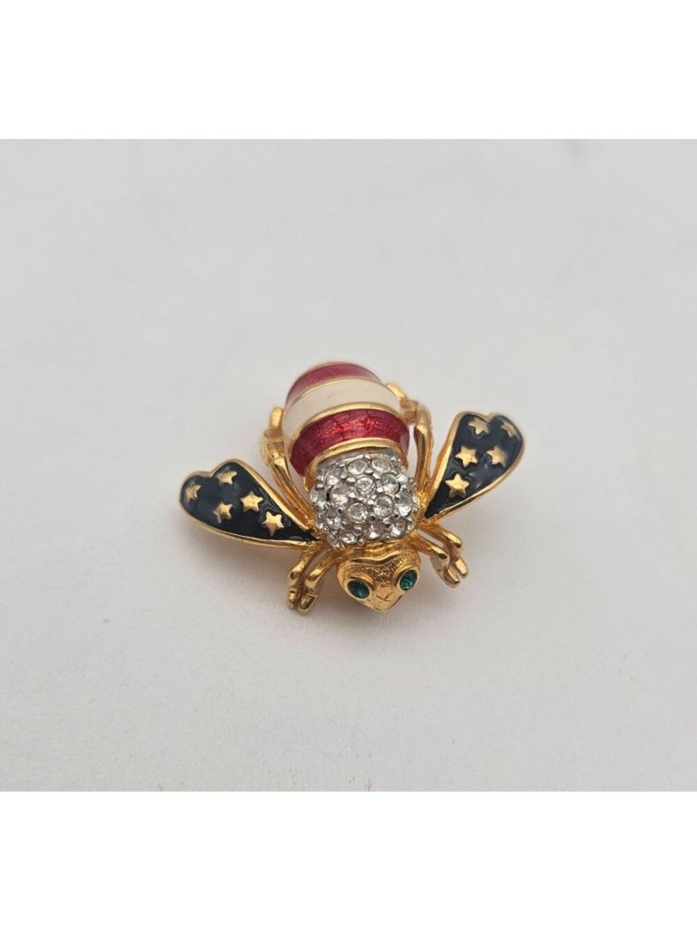 Joan Rivers American Flag Bee Brooch Gold Tone Enamel Rhinestones Green Eyes